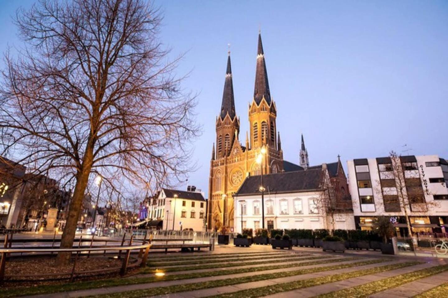 Old Central 1- 6 Old01 Villa Tilburg Luaran gambar